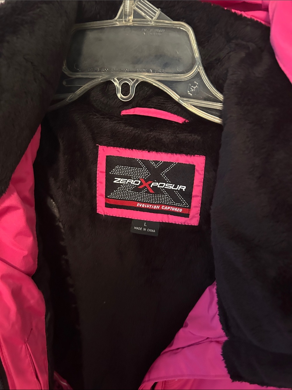 ZeroXposur Hot Pink and Black Hooded Puffer Coat - Picture 2 of 5